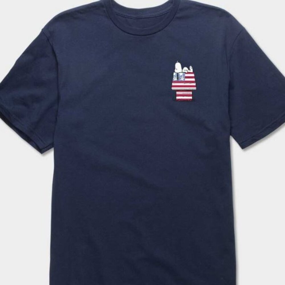 PEANUTS Snoopy Dog House Flag Unisex Tee Size M